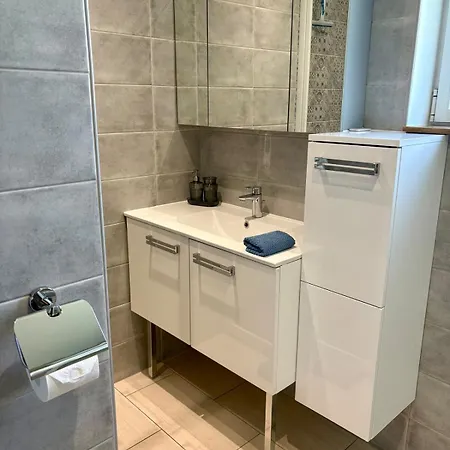 아파트 Le Bleuet Tressin